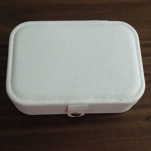 Jewelry box travel size